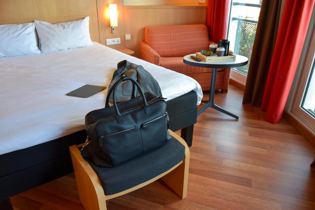 Ibis Nancy Centre Gare Et Congres Hotell Exteriör bild